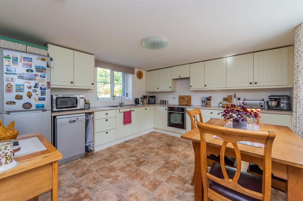 Property photo 2 of 35 Kitchen