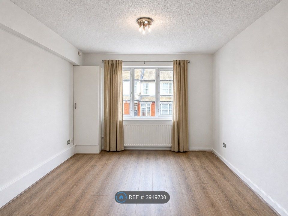 Property photo 1 of 8 Living Room View 1