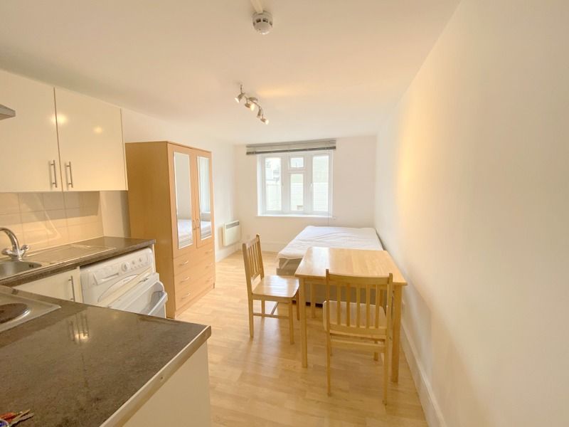 Property photo 1 of 5