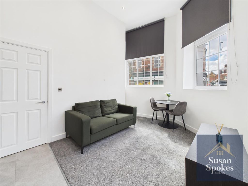 Property photo 1 of 13 Cam01858G0-Pr0167-Still002.Jpg