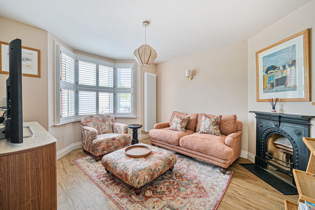 Property photo 2 of 15 Sitting Room