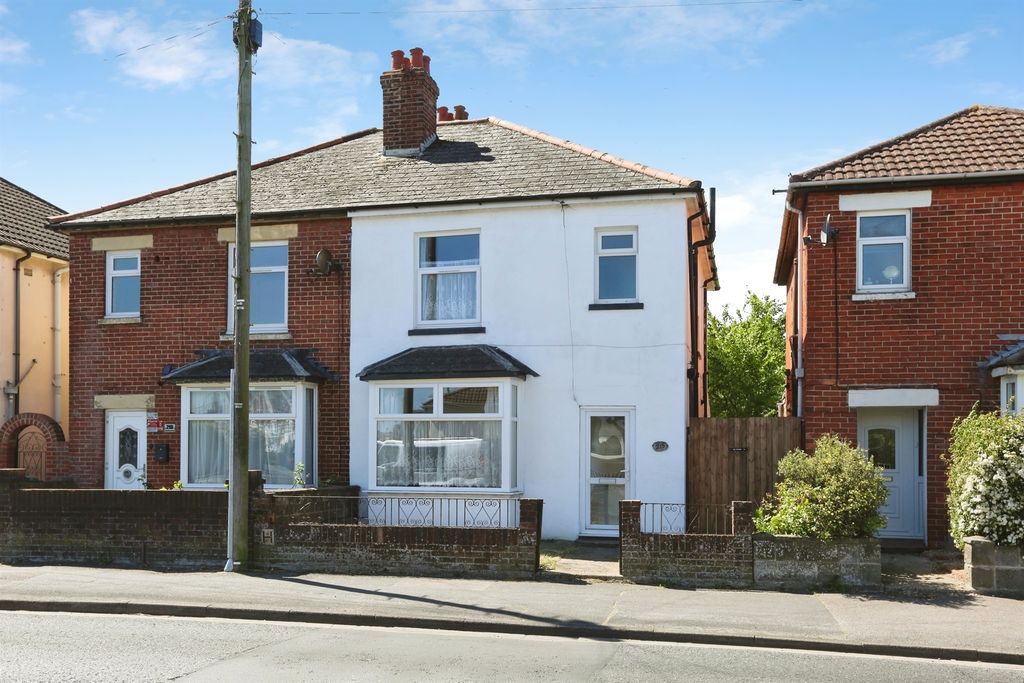 Property photo 1 of 9