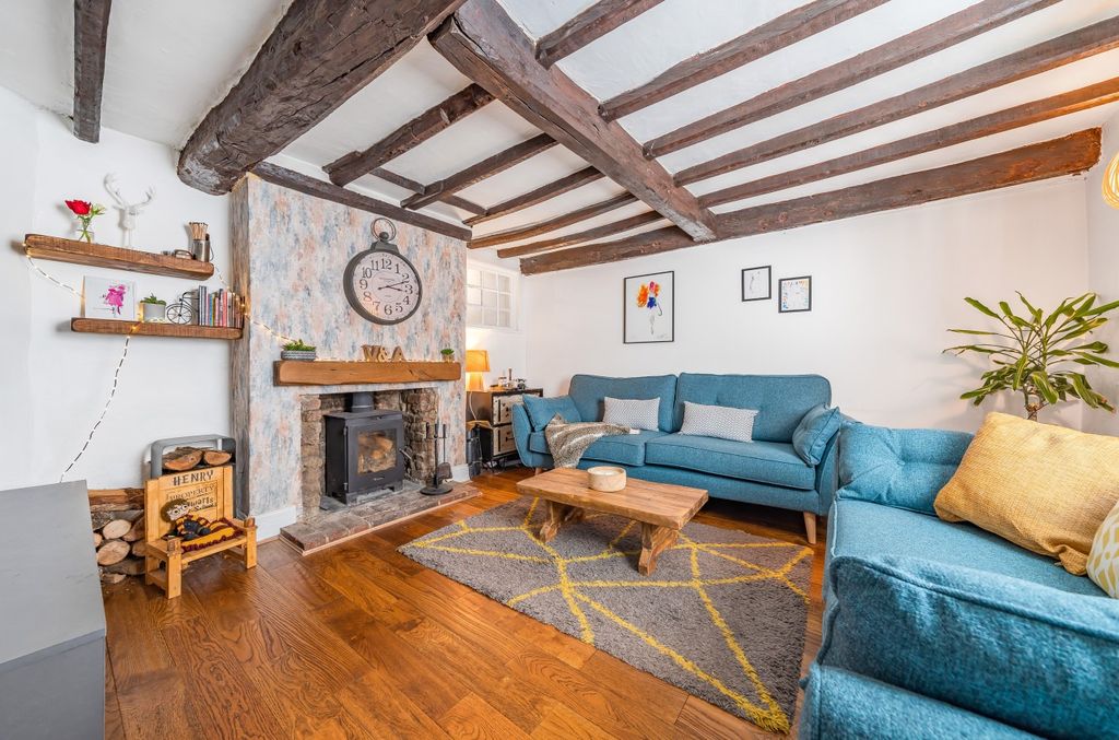 Property photo 2 of 20 2479873