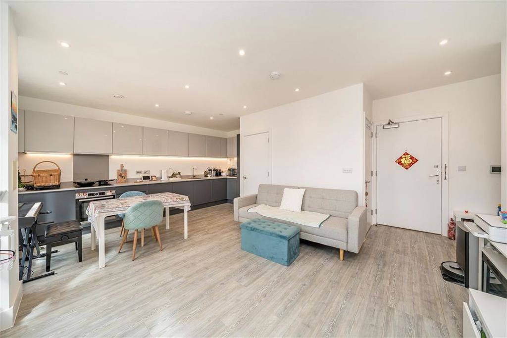 Property photo 2 of 7