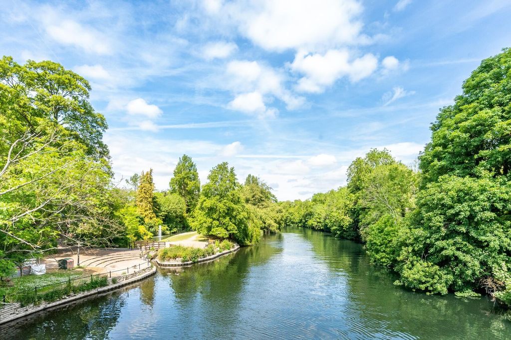 Additional image 17 of 3 bed flat for saleBoulters Lock Island, Maidenhead SL6