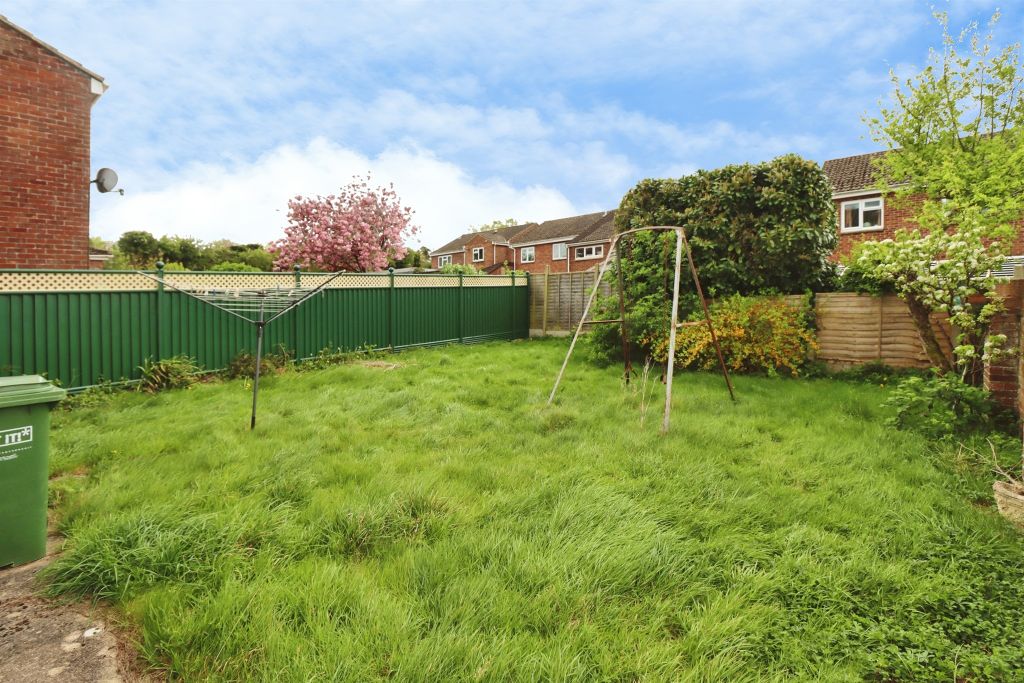 Property photo 2 of 12