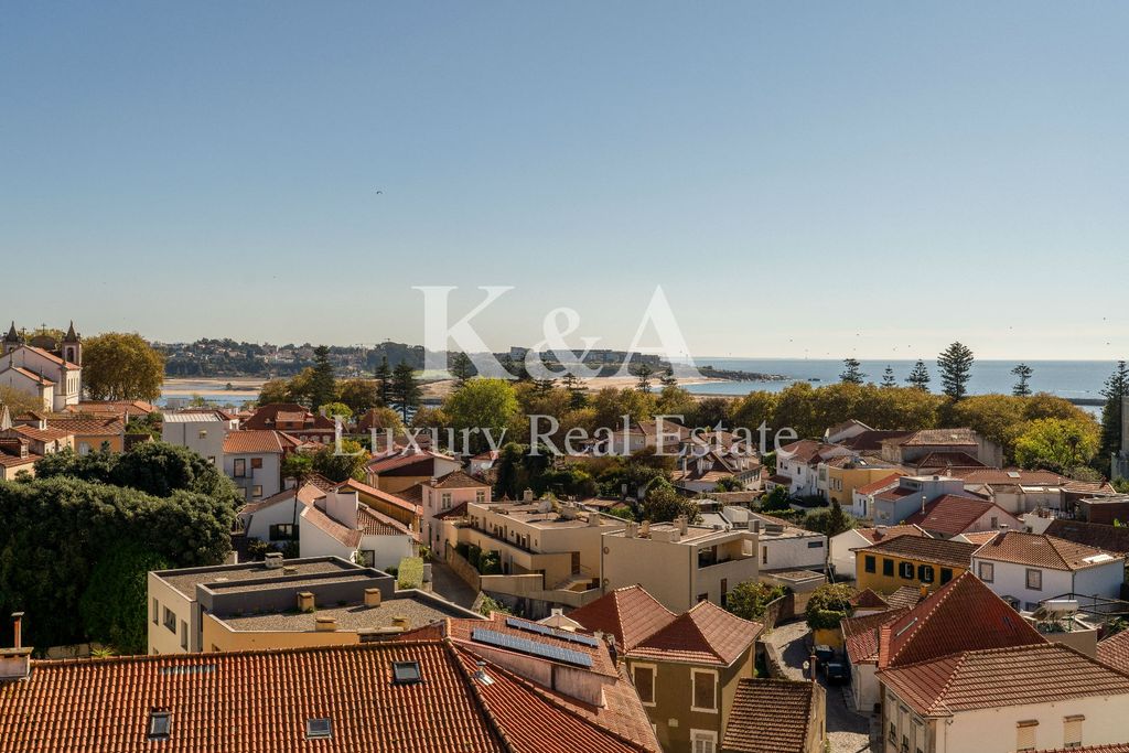 Property photo 1 of 32