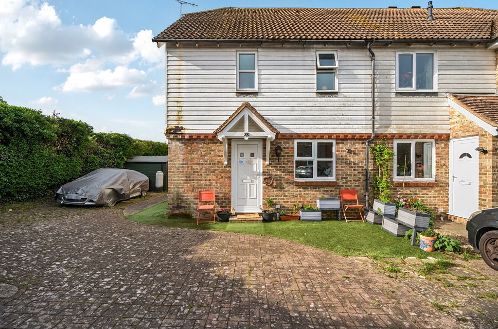 Property photo 1 of 11 1441247-9-69d8B44...
