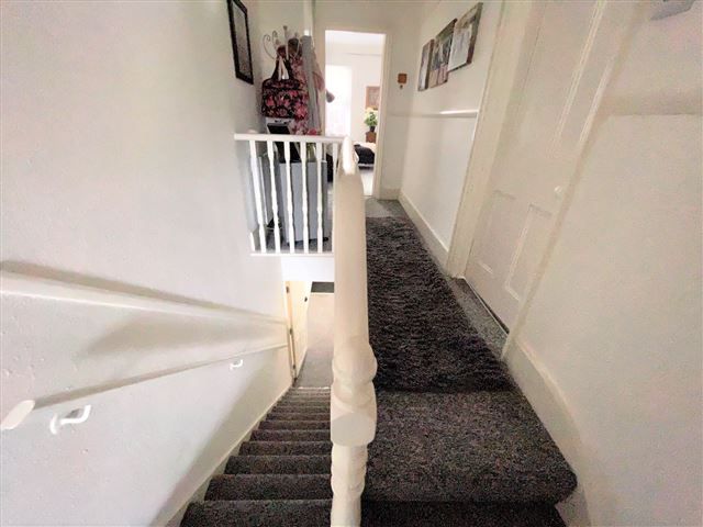 Property photo 2 of 11 Split Level Landing