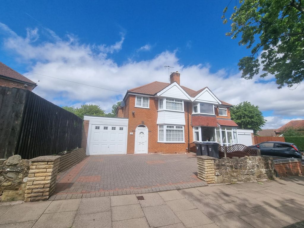 Property photo 1 of 7 18