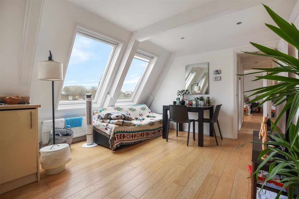 Property photo 2 of 9 Reception Room