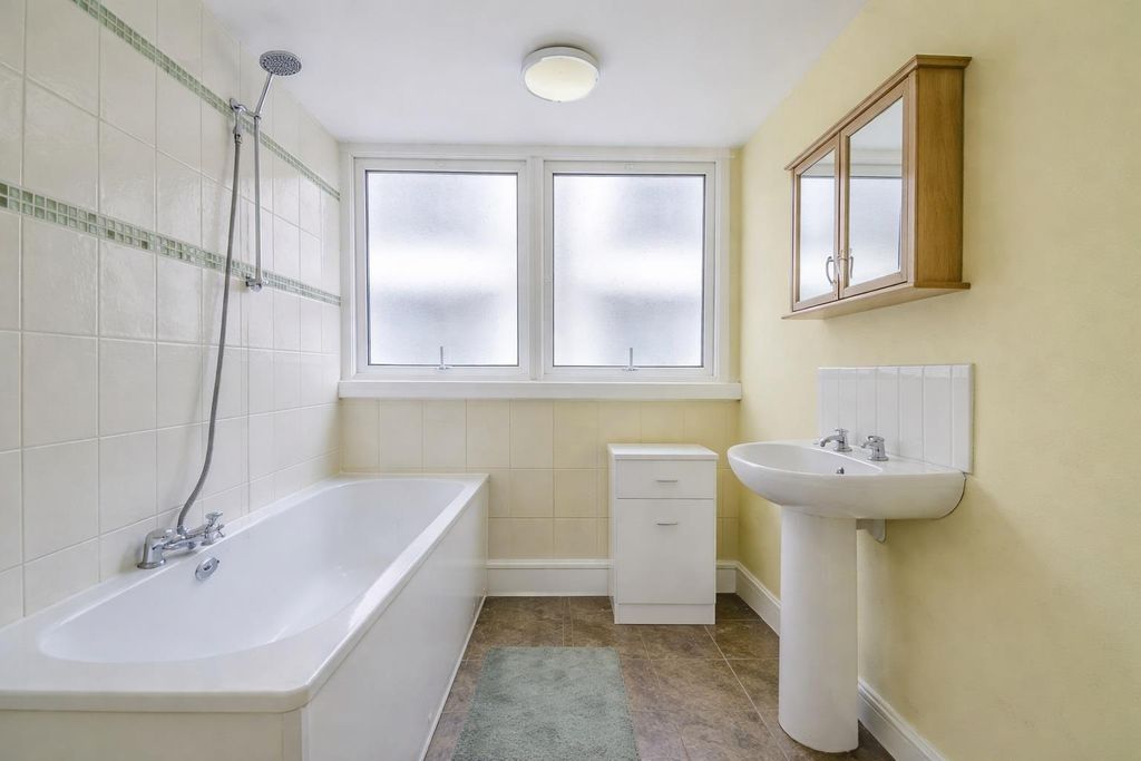 Property photo 3 of 5 C.Jpg