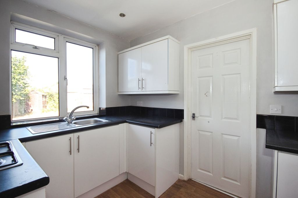 Property photo 3 of 13 Pbox-Img.Jpg