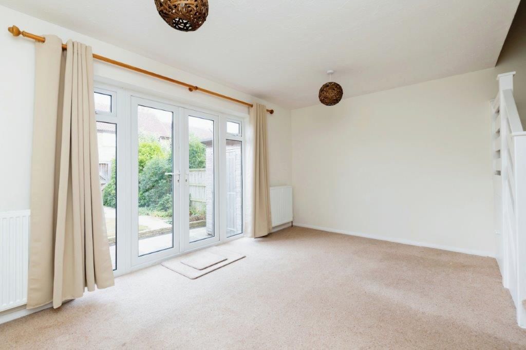 Property photo 3 of 17 Bedroom