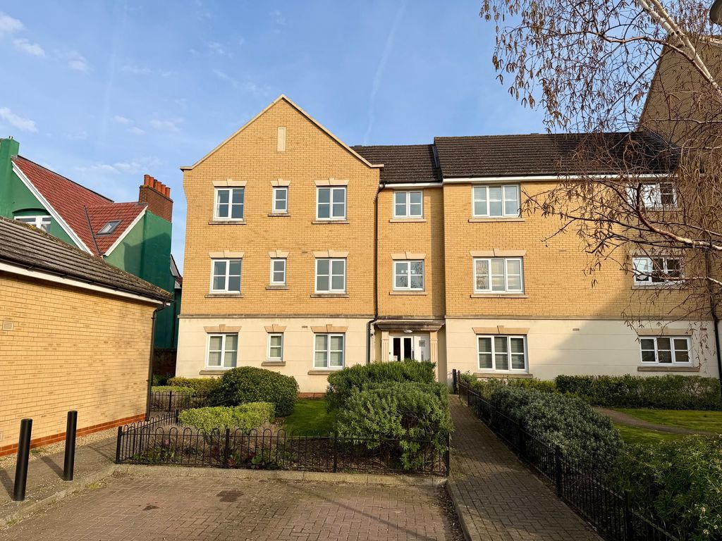 Property photo 1 of 11 Photo 12