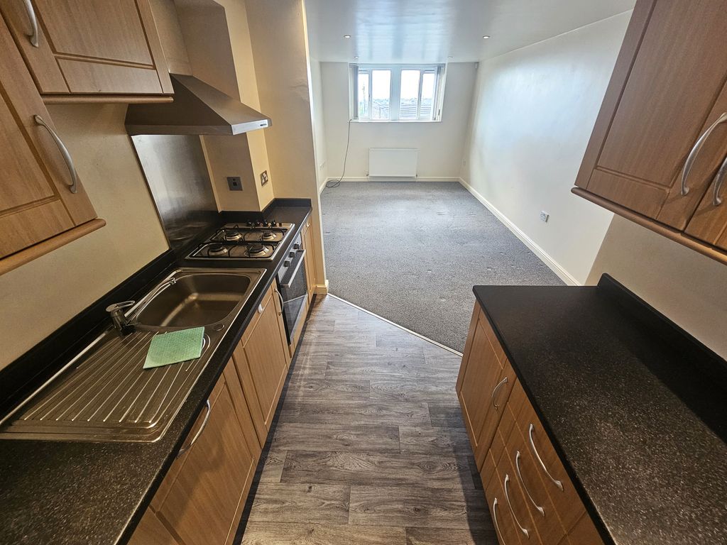 Property photo 3 of 9