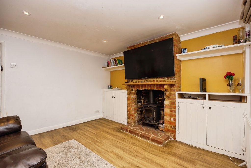 Property photo 2 of 20 Pbox-Img.Jpg