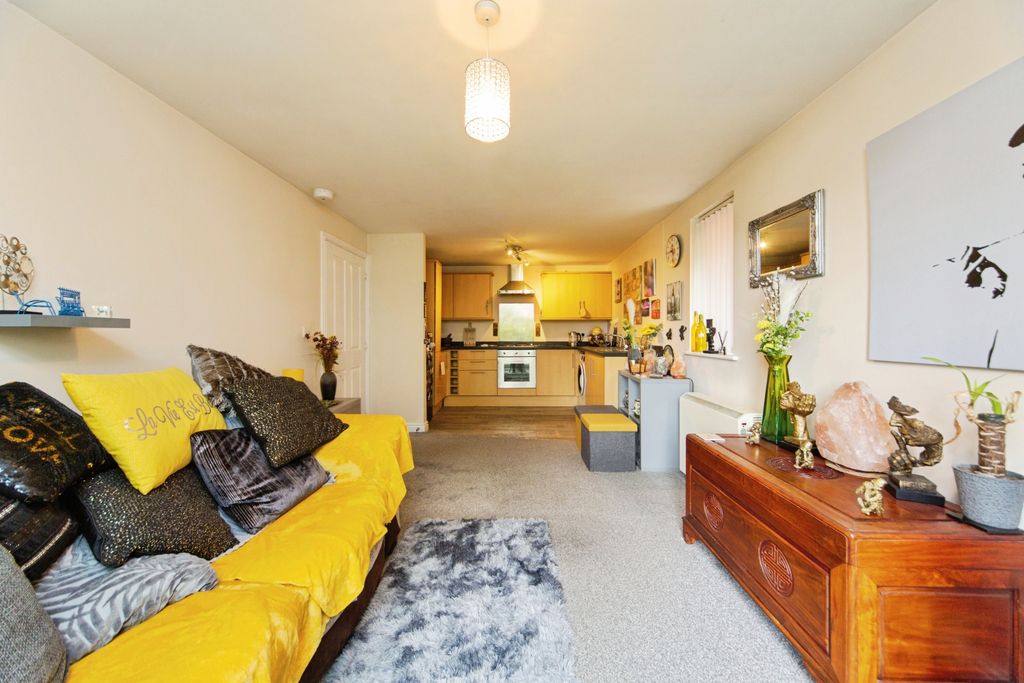 Property photo 3 of 15