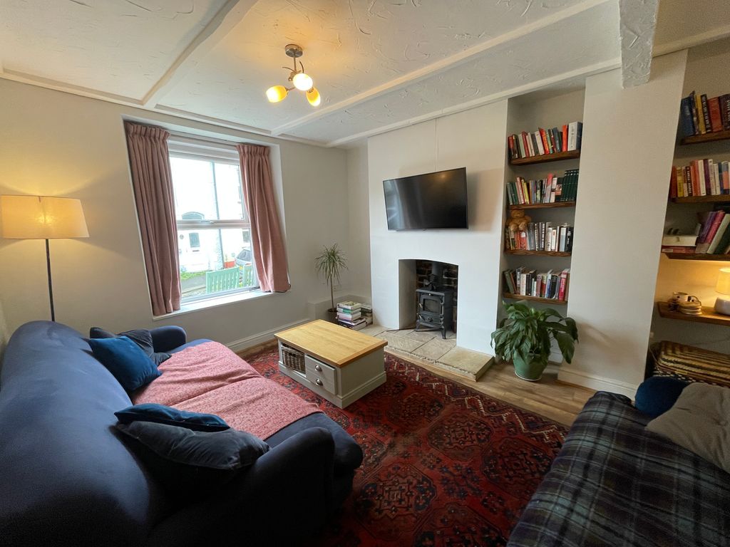 Property photo 2 of 14