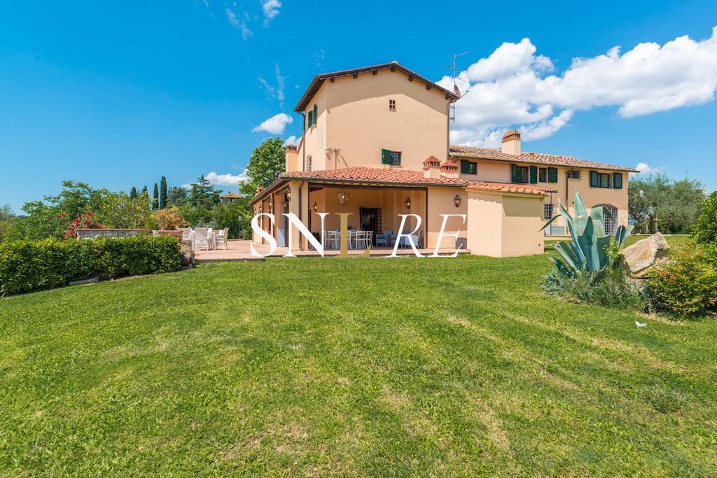 Property photo 1 of 33