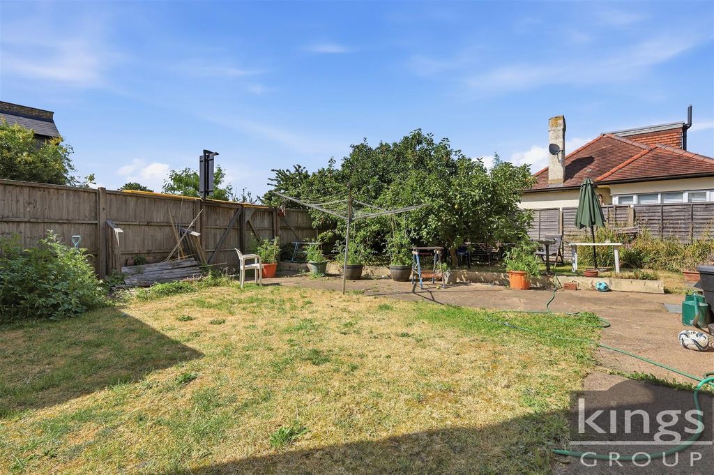 Property photo 2 of 53