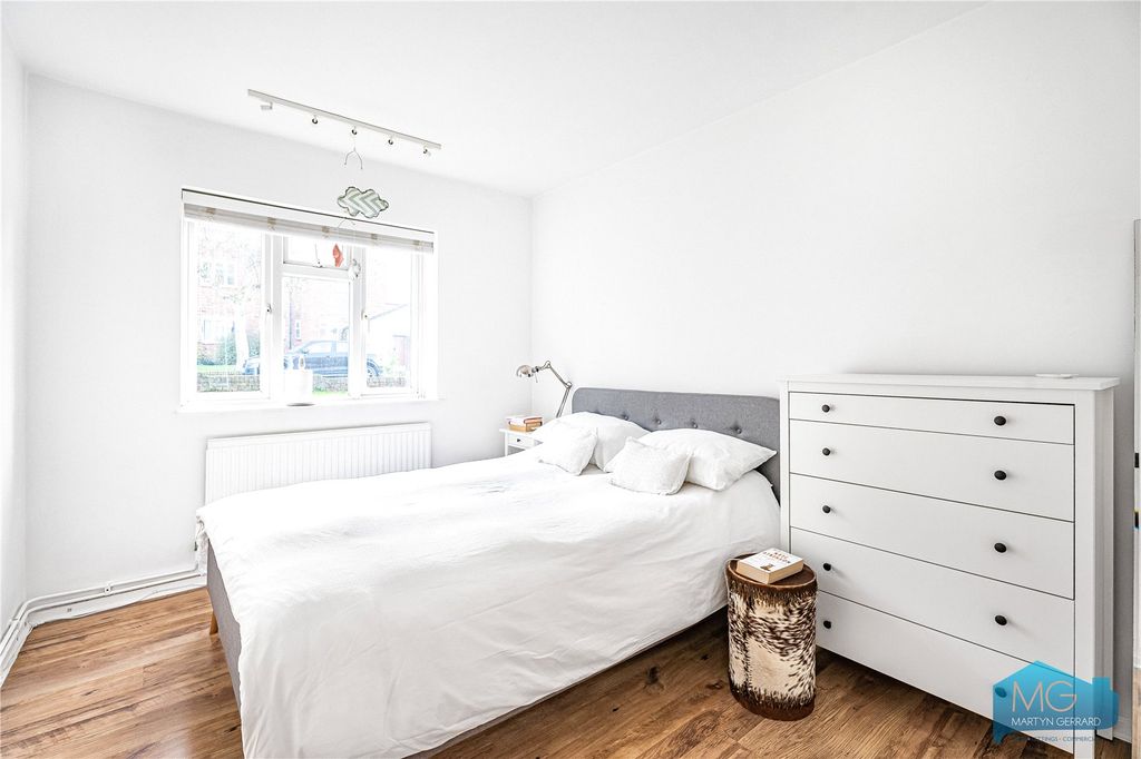 Property photo 3 of 22 Picture No. 06