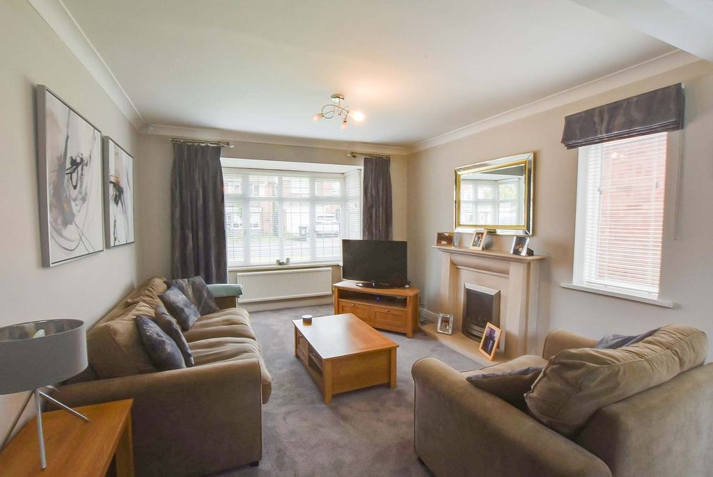 Property photo 2 of 45
