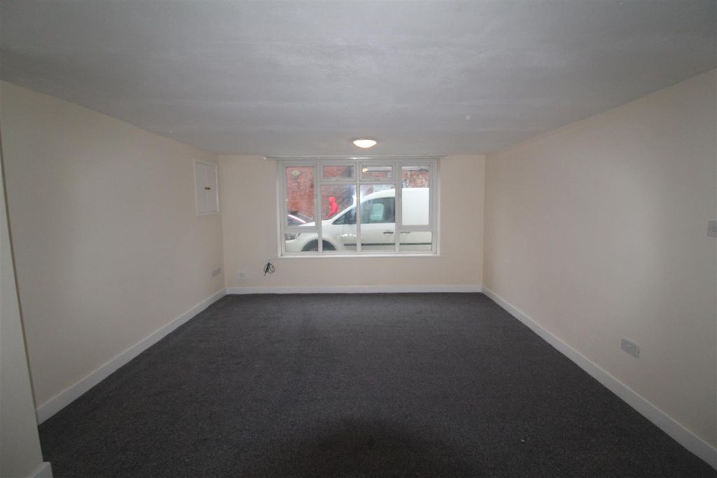 Property photo 3 of 6 Img_5813.Jpg