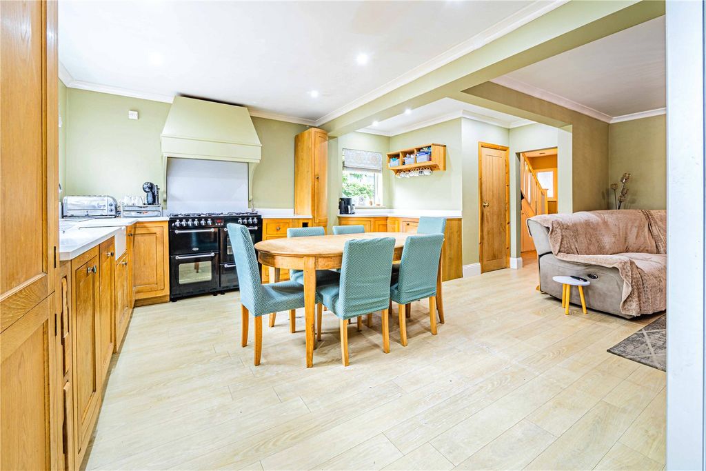 Property photo 3 of 17 Picture No. 14