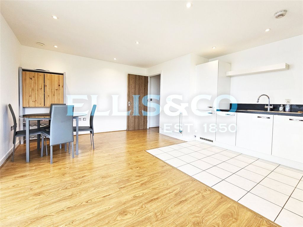 Property photo 3 of 13 Picture No. 01