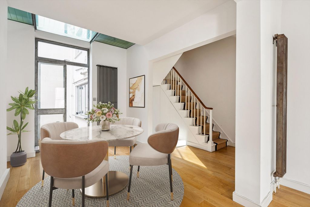 Property photo 2 of 9 Image