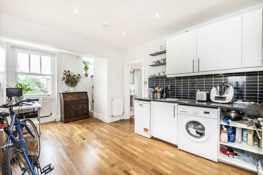 Property photo 2 of 4