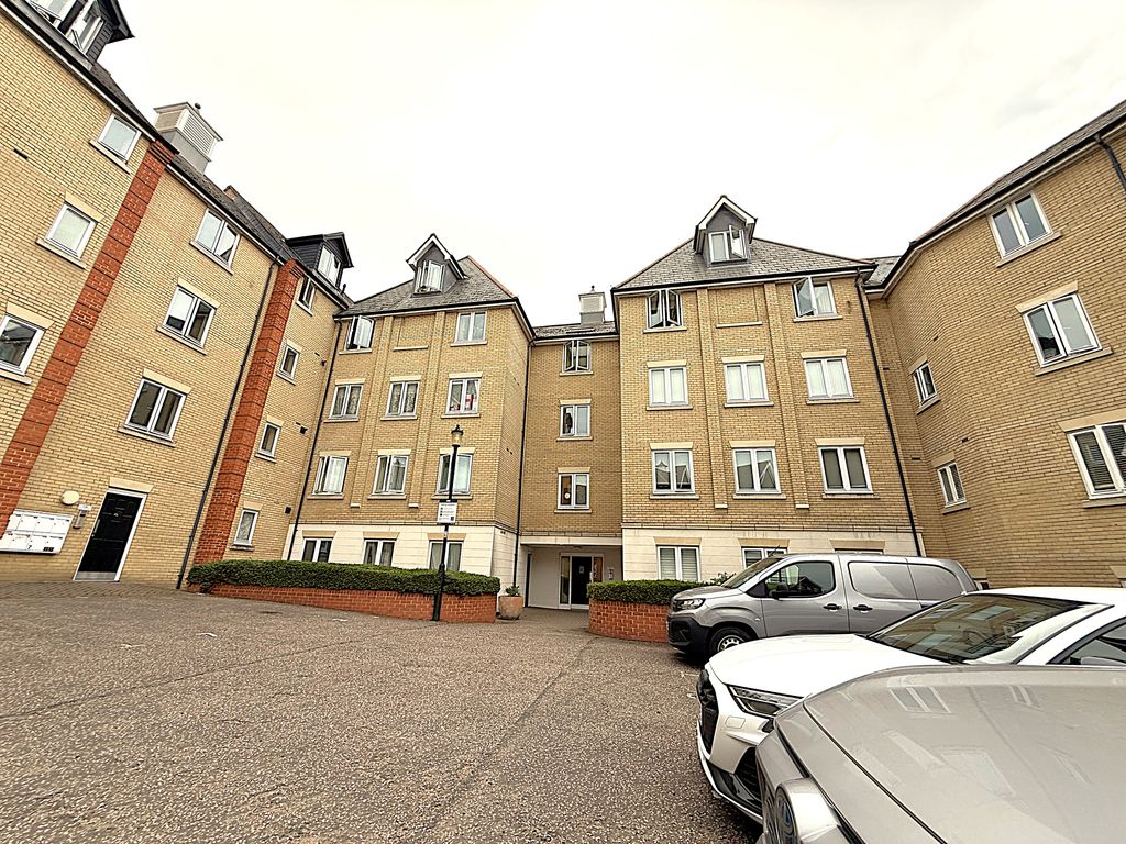 Property photo 1 of 12