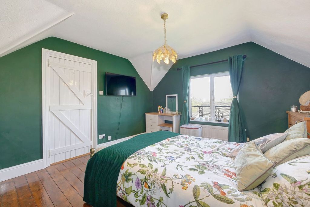 Property photo 1 of 26
