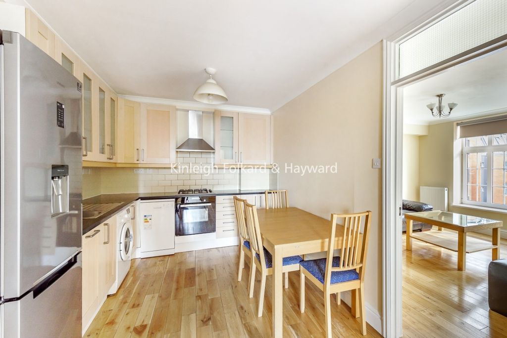 Property photo 3 of 6 05224cd9-Eae9-4905-A
