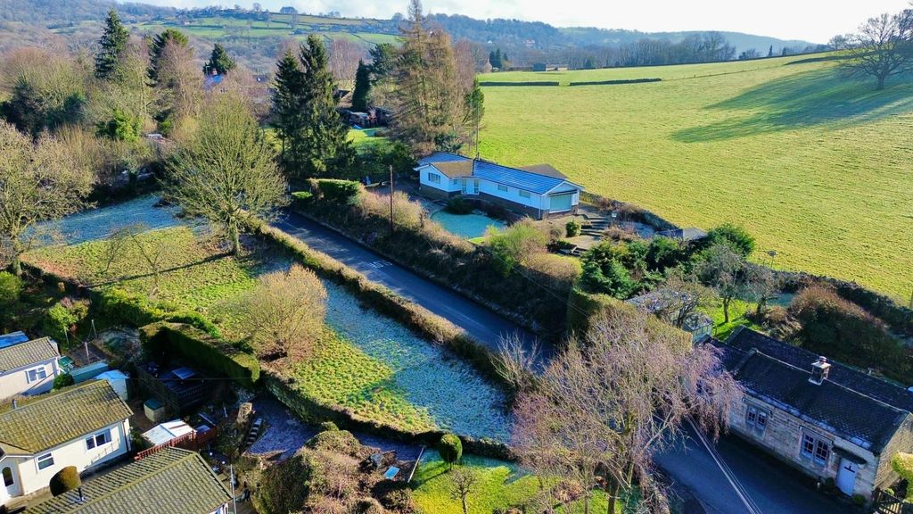Property photo 1 of 33 Melbury Drone.Jpg