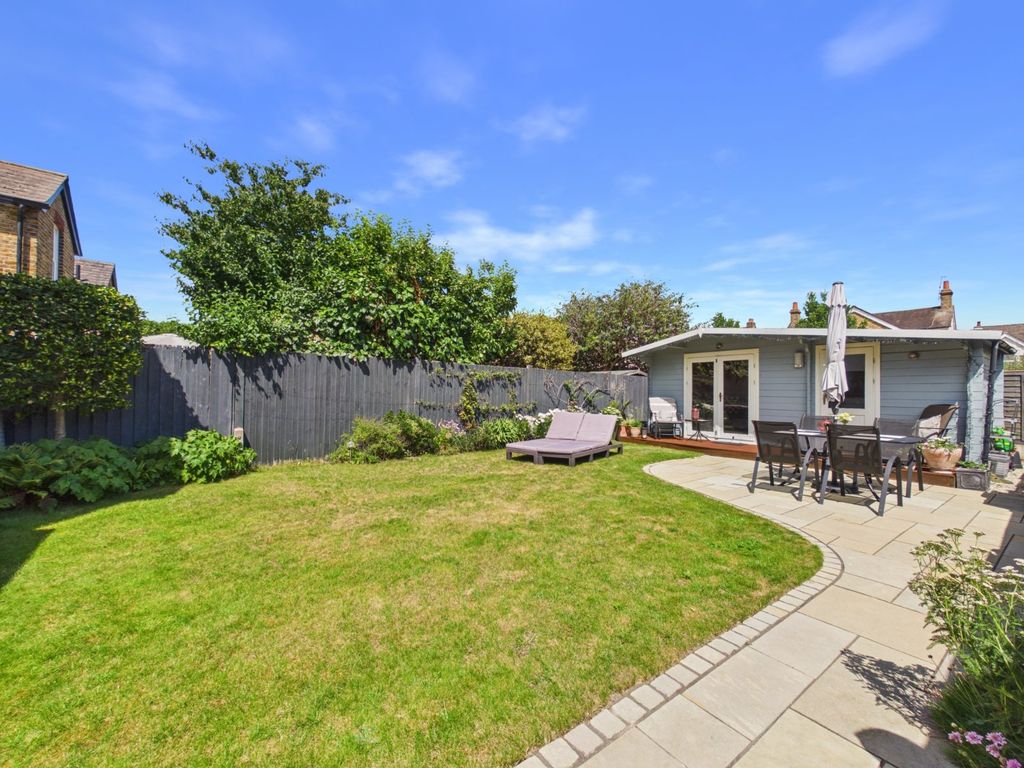Property photo 3 of 18 Picture No. 55