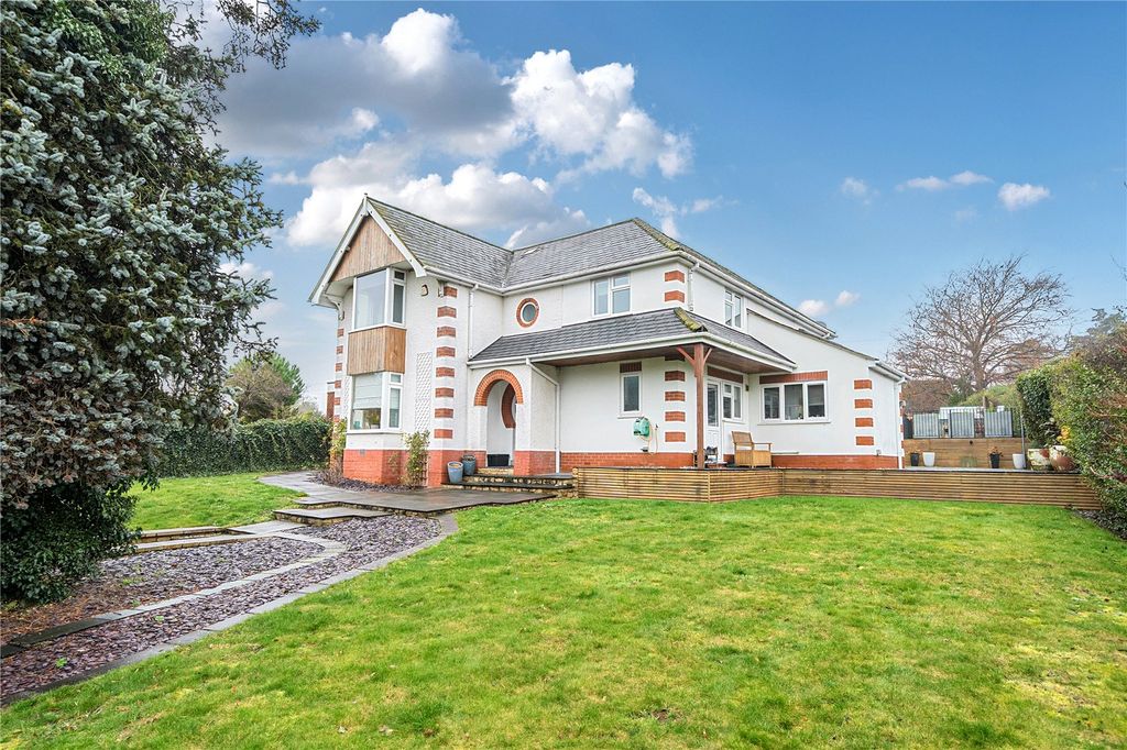 Property photo 1 of 20 52 Casterton Road