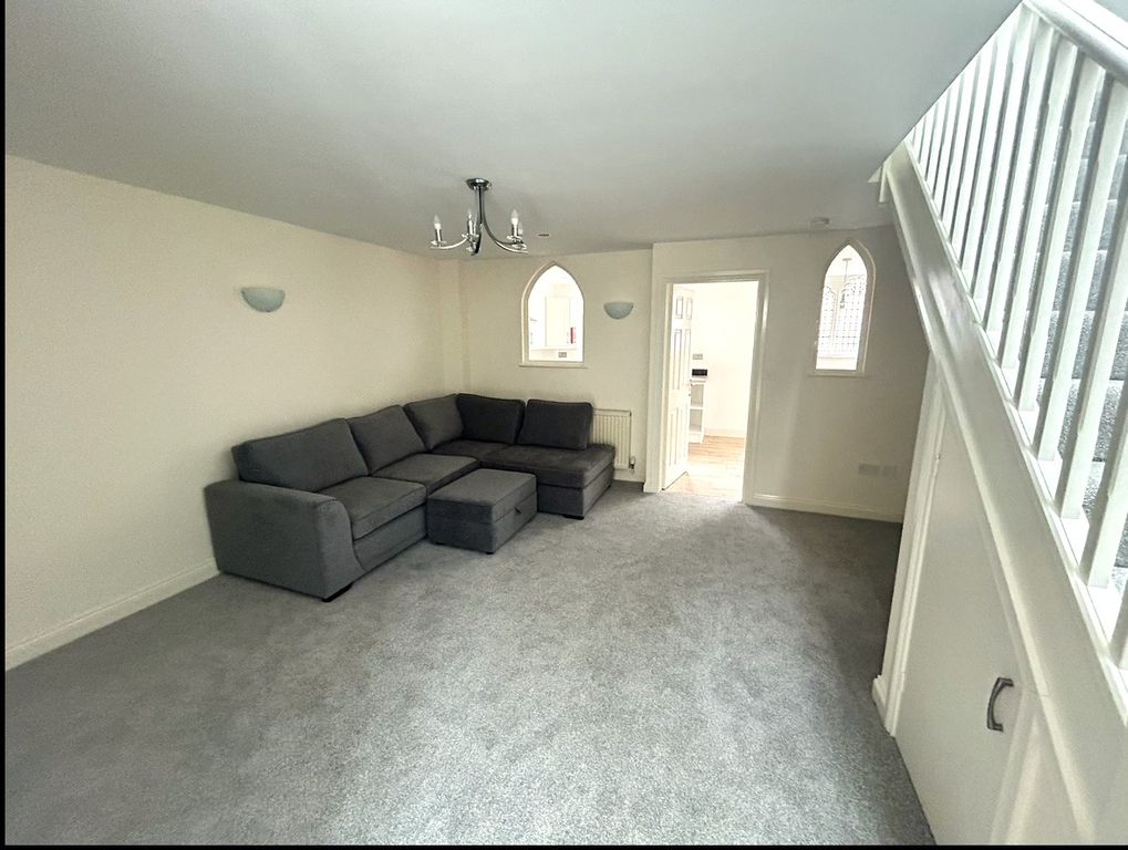 Property photo 3 of 14 Living Room