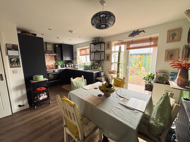 Property photo 3 of 14 Kitchen Dining Room