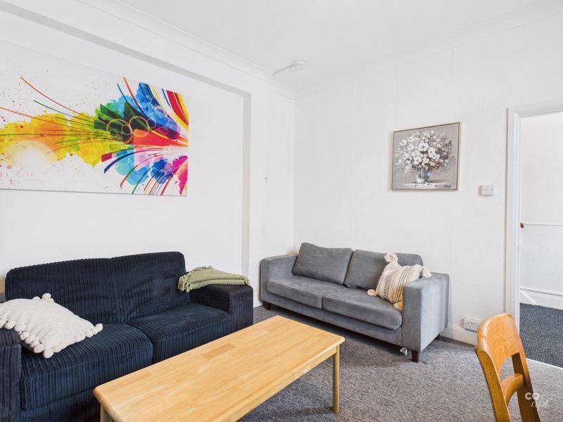 Property photo 3 of 9 Photo 16