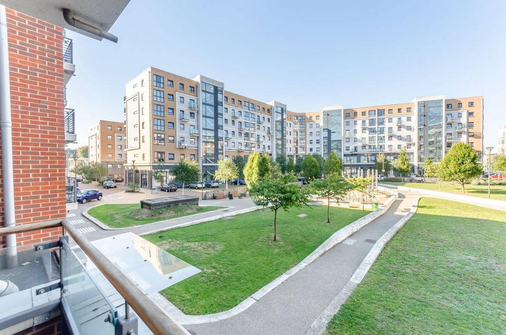 Property photo 3 of 8