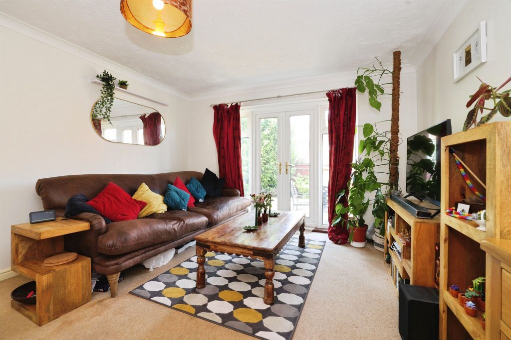 Property photo 2 of 12