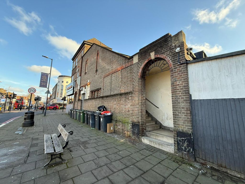 Property photo 1 of 7