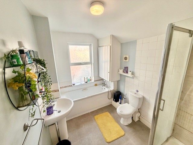 Property photo 3 of 10 Image