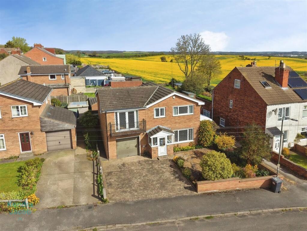 Property photo 2 of 36