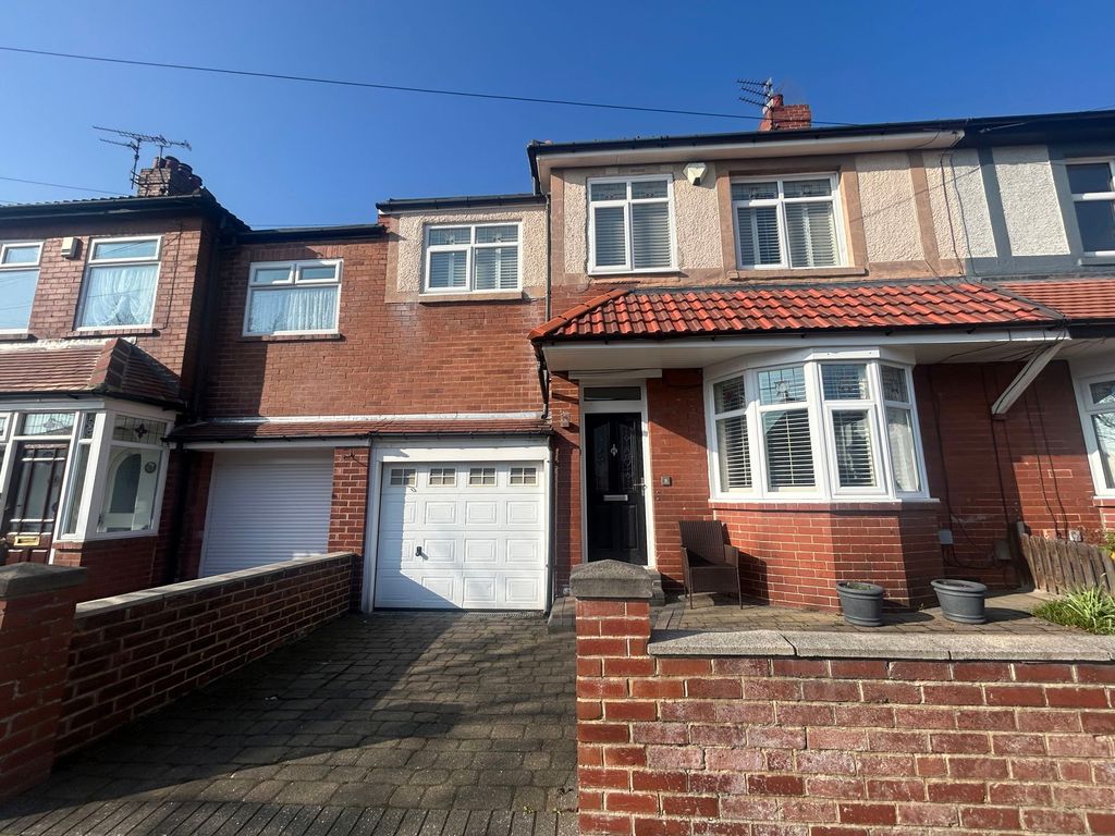 Property photo 2 of 19