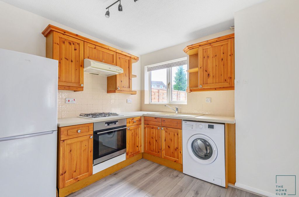 Property photo 2 of 13 Img_245_1_Original.Jpg