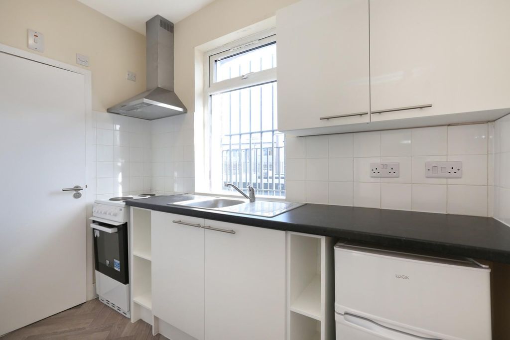 Property photo 1 of 10 Ach_3593 (1).Jpg