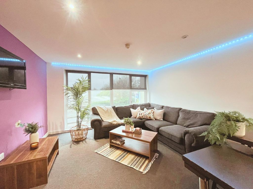 Property photo 1 of 6 Untitled Design (5).Png